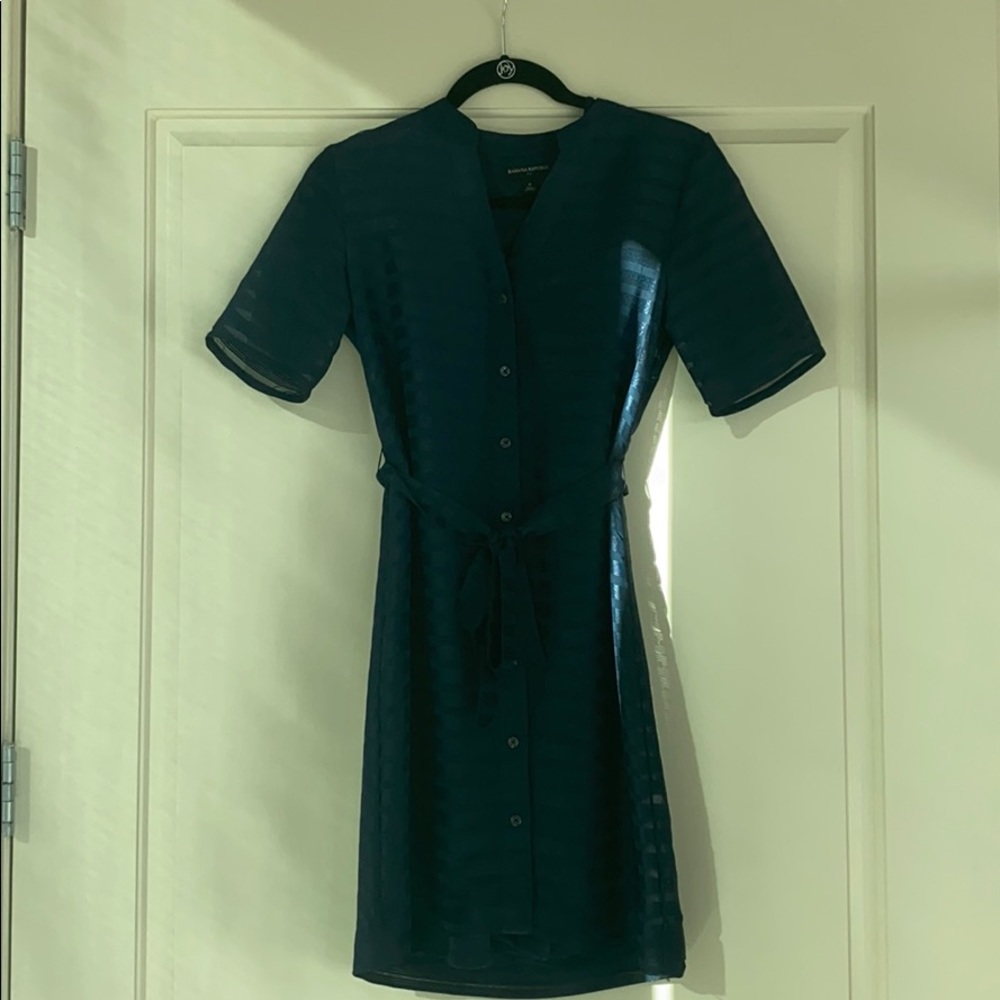 BANANA REPUBLIC. Navy sophisticated dress